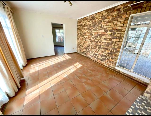 4 BEDROOM HOUSE FOR SALE IN RANT EN DAL